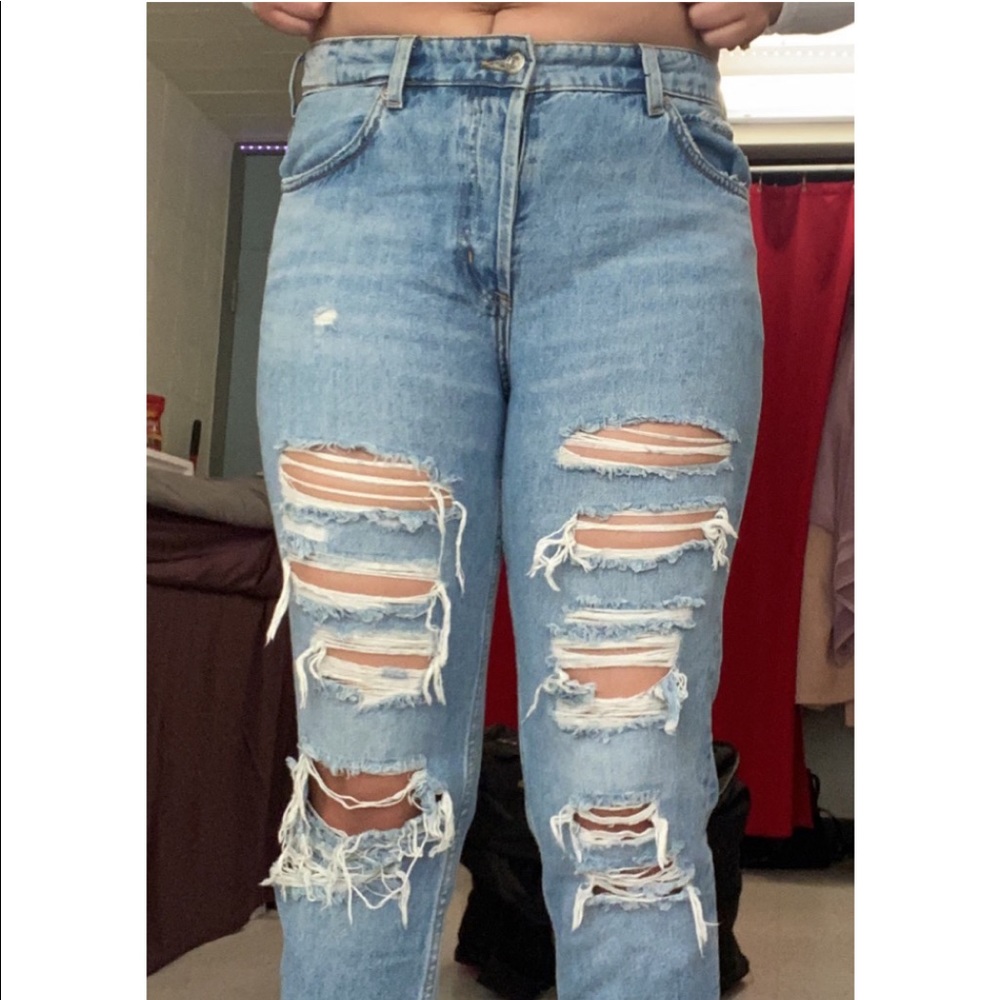 American eagle Ripped jeans